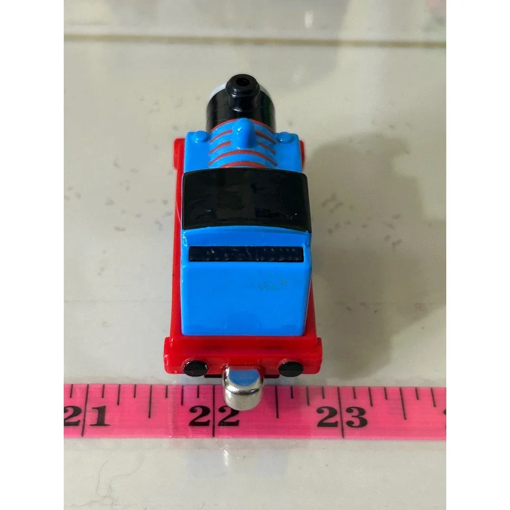 Thomas & Friends Take-n-Play Thomas Die-Cast Metal Magnetic Train Engine No 1